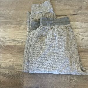 Lululemon grey textured joggers